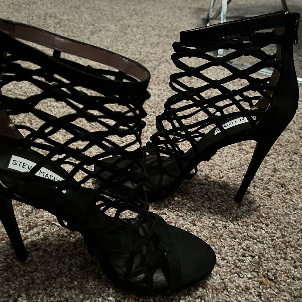 Steve Madden Ursula black high heels
